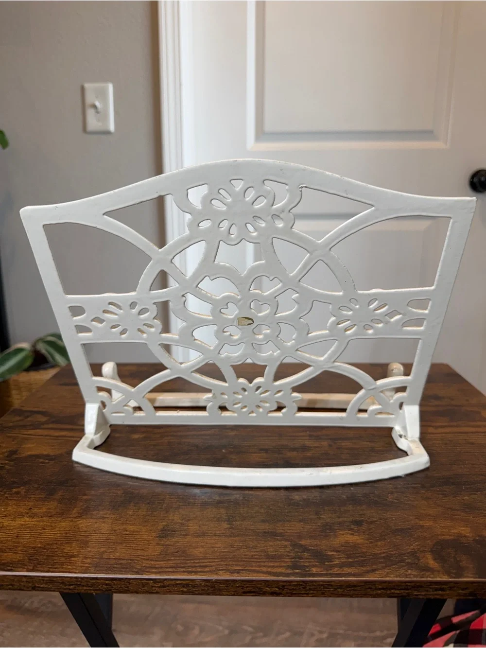 Vintage White Cast Iron Cookbook Stand Floral Shabby Chic Recipe Holder Tablet